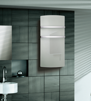 DEVA Radiateur Sèche-Serviettes Soufflant Avec Façade En Verre Et Soufflerie